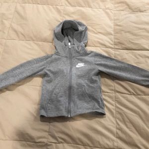 Lightweight full zip Nike jacket.